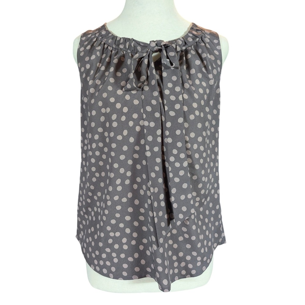 LOFT Blouse Women XS Grey Polka Dot Tie‎ Neck Sleeveless Shell Pleated Back Top